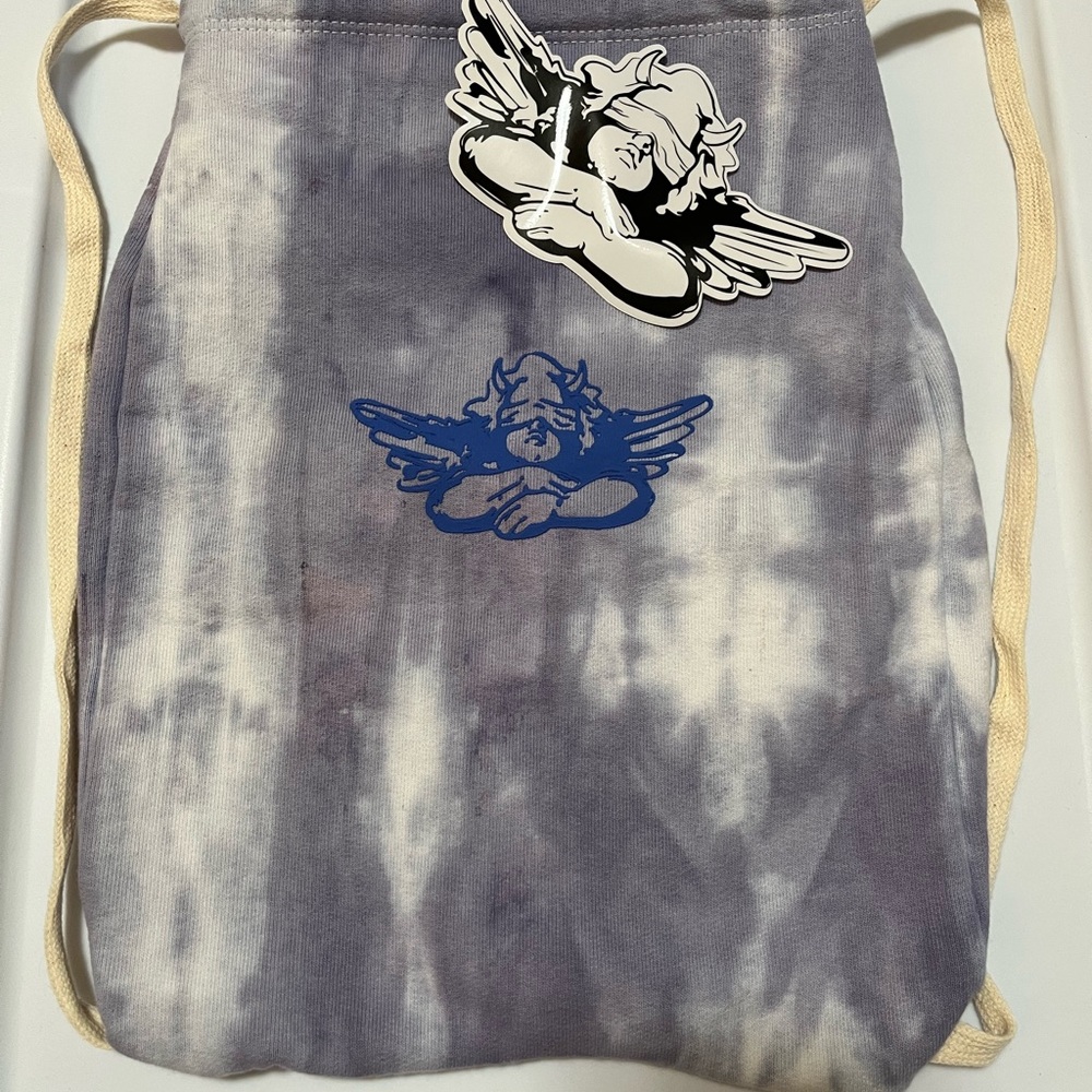 Boys Lie : string bag w/ sticker.
